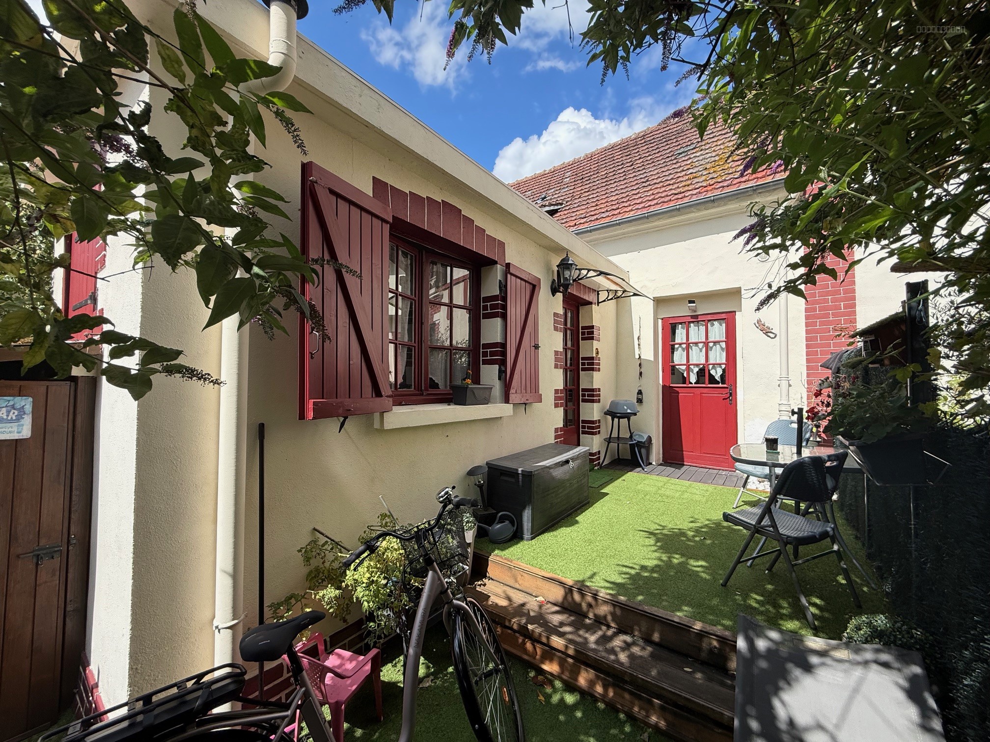 Maison à vendre à Chambly, 64,5 m², 3 pièces – photo 1 sur 8