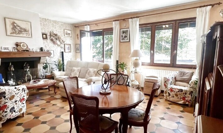 Maison à vendre à Chambly, 151 m², 8 pièces – photo 3 sur 6
