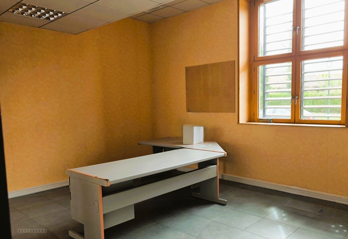 Immeuble à vendre à Hondschoote, 630 m² – photo 2 sur 7