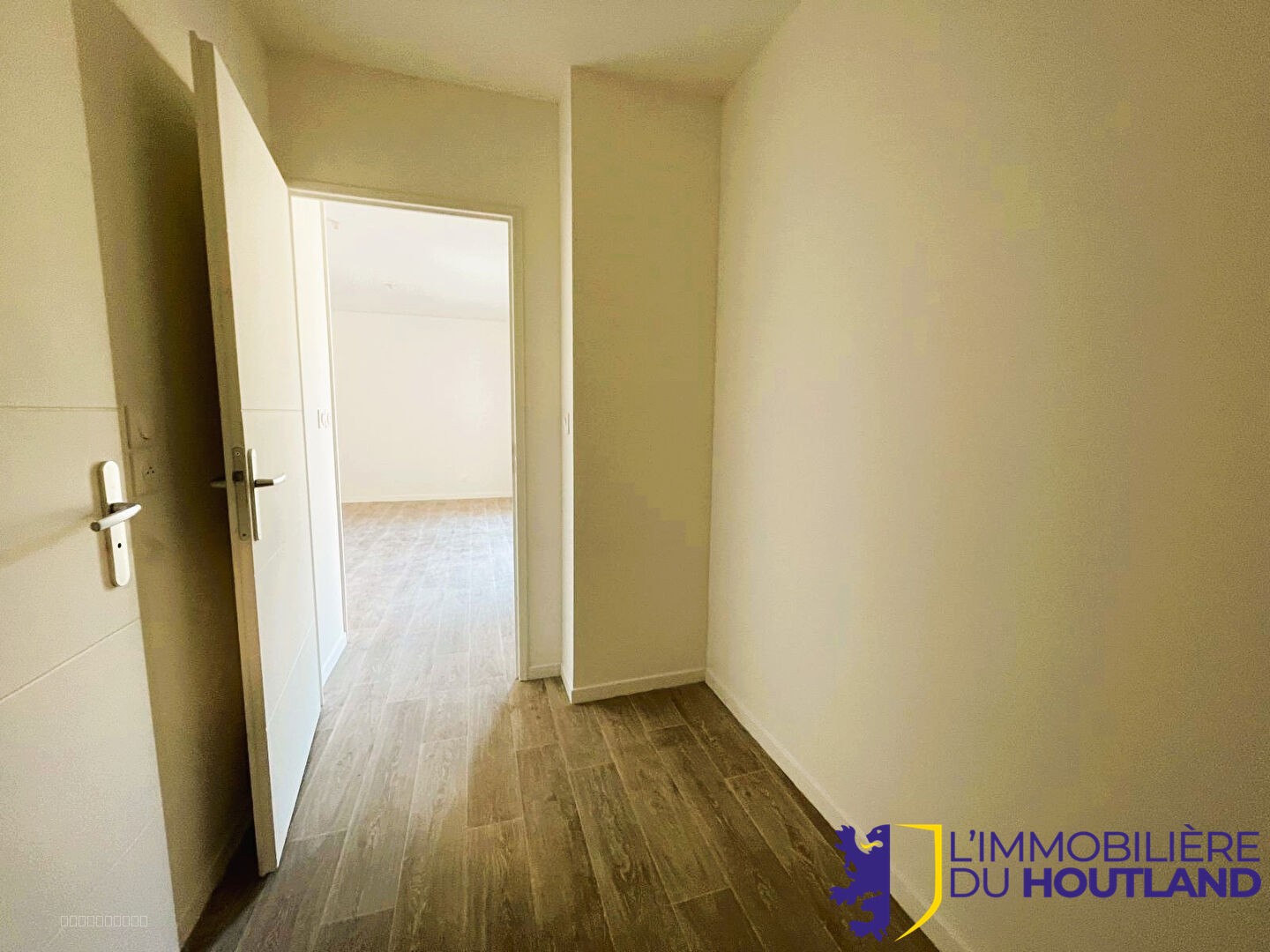 Appartement à vendre à Wormhout, 500 m², 2 pièces – photo 2 sur 5