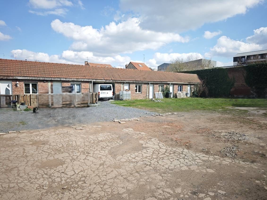Bien immobilier à vendre à Marly, 2 209 m² – photo 3 sur 14
