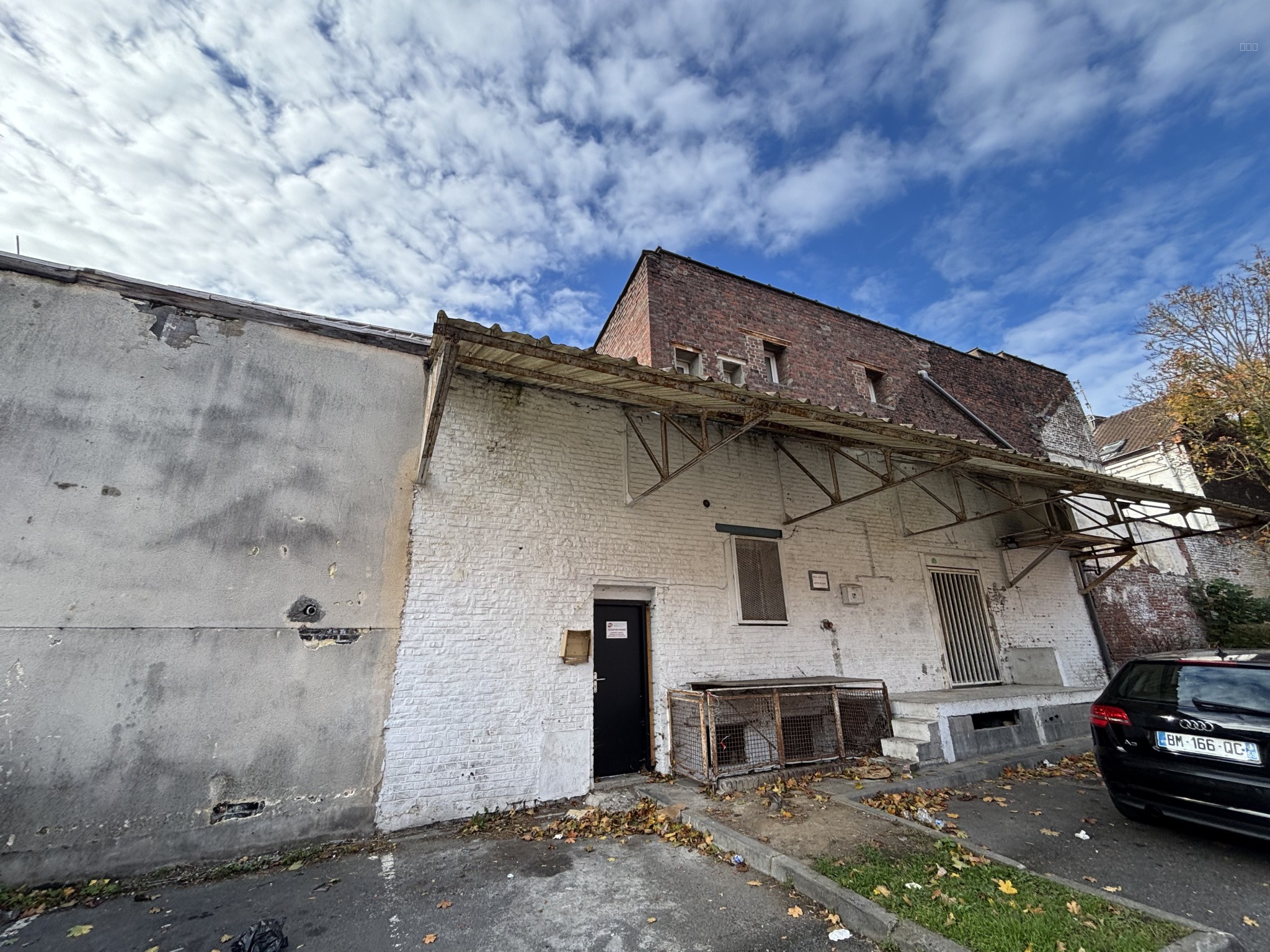 Local commercial à louer à Roubaix, 215 m² – photo 1 sur 6