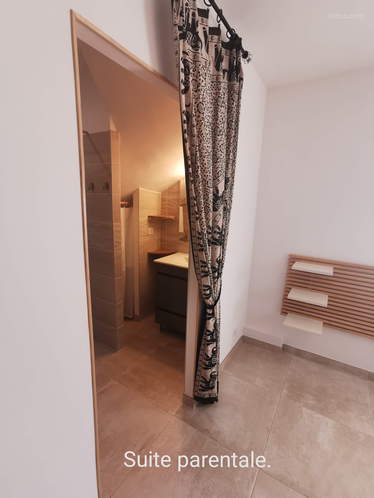 BELLE VILLA lumineuse(2022) 118 m2. T4, 3 grandes chambres, 2 Sb, DPE A, Climatisée à Ventabren 10km d'Aix en Provence. — photo 13
