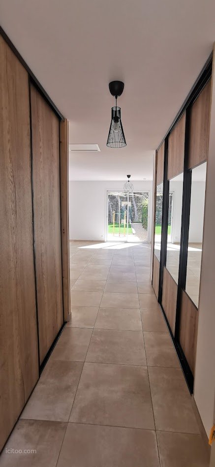 BELLE VILLA lumineuse(2022) 118 m2. T4, 3 grandes chambres, 2 Sb, DPE A, Climatisée à Ventabren 10km d'Aix en Provence. — photo 6