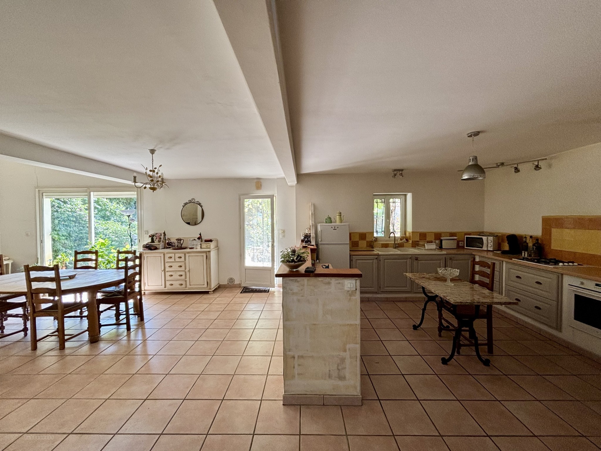 Maison à vendre à Arles, 120 m², 4 pièces – photo 2 sur 15