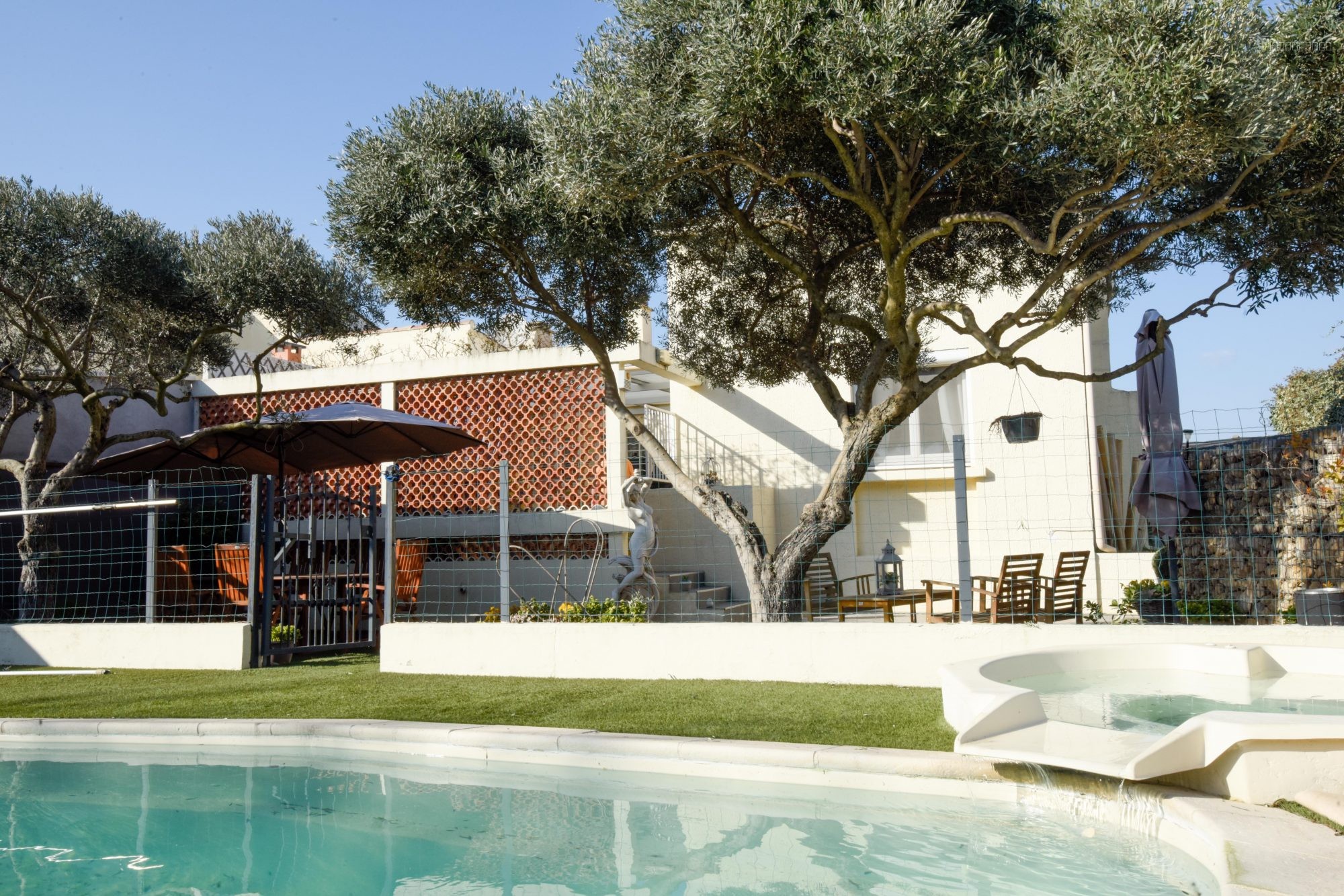 Villa à vendre à Arles, 136 m², 5 pièces – photo 3 sur 10