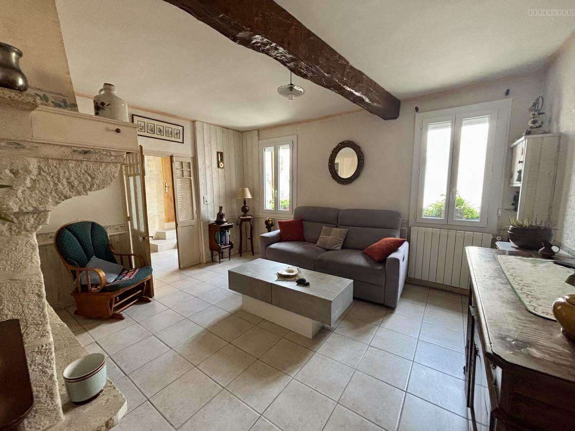 Bien immobilier à vendre à Aimargues, 24 m², 2 pièces – photo 1 sur 7
