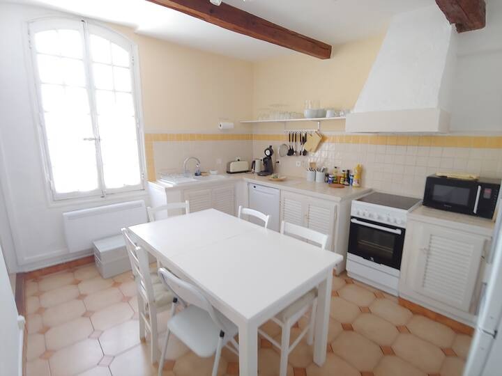 Bien immobilier à vendre à Arles, 62 m², 2 pièces – photo 2 sur 3