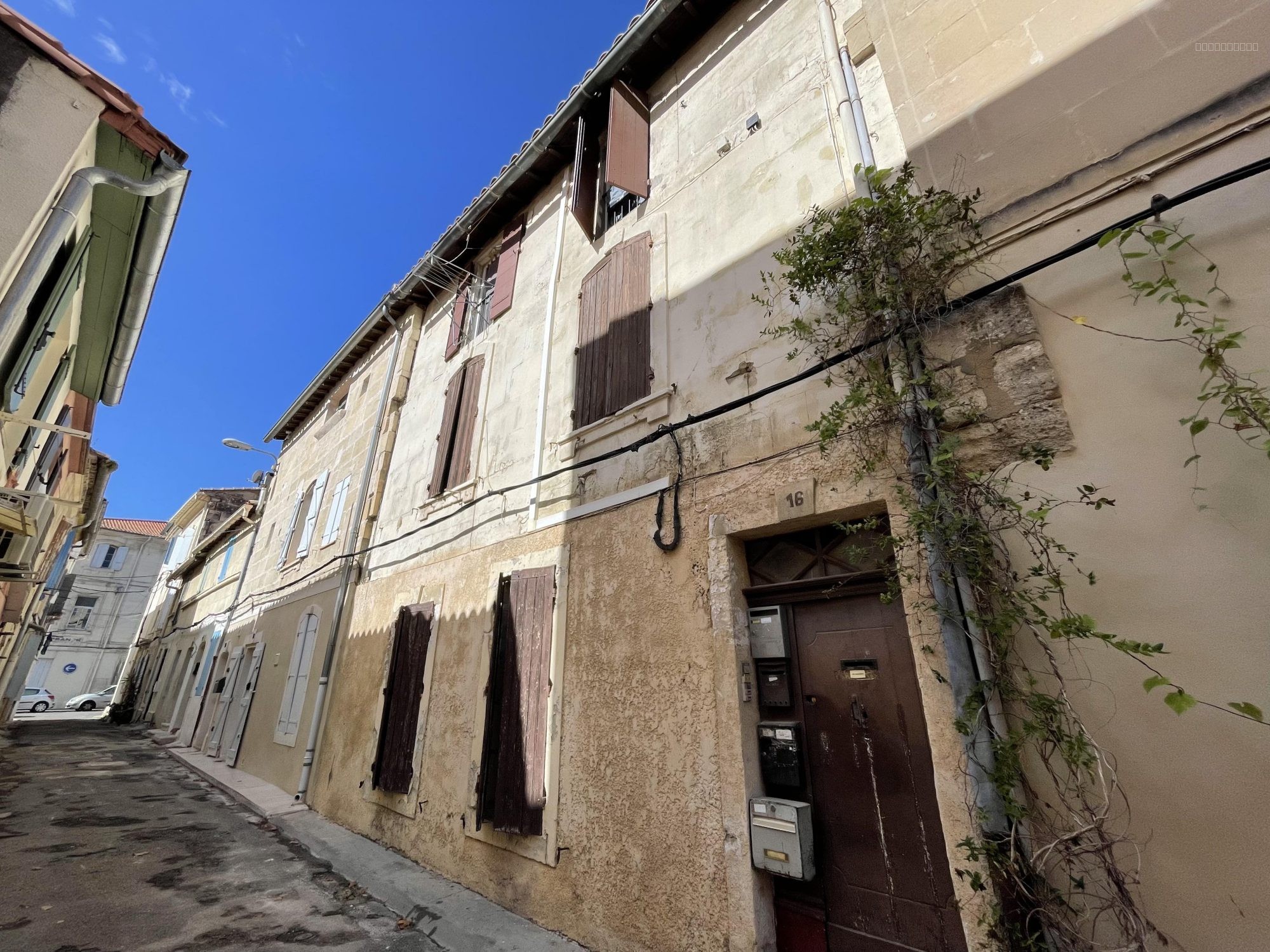 Immeuble à vendre à Arles, 77 m² – photo 1 sur 1