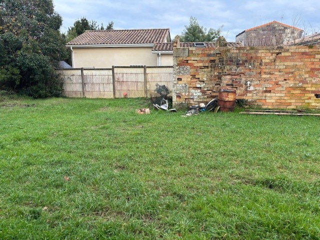 Terrain à vendre à St medard en jalles, 398 m² – photo 1 sur 2