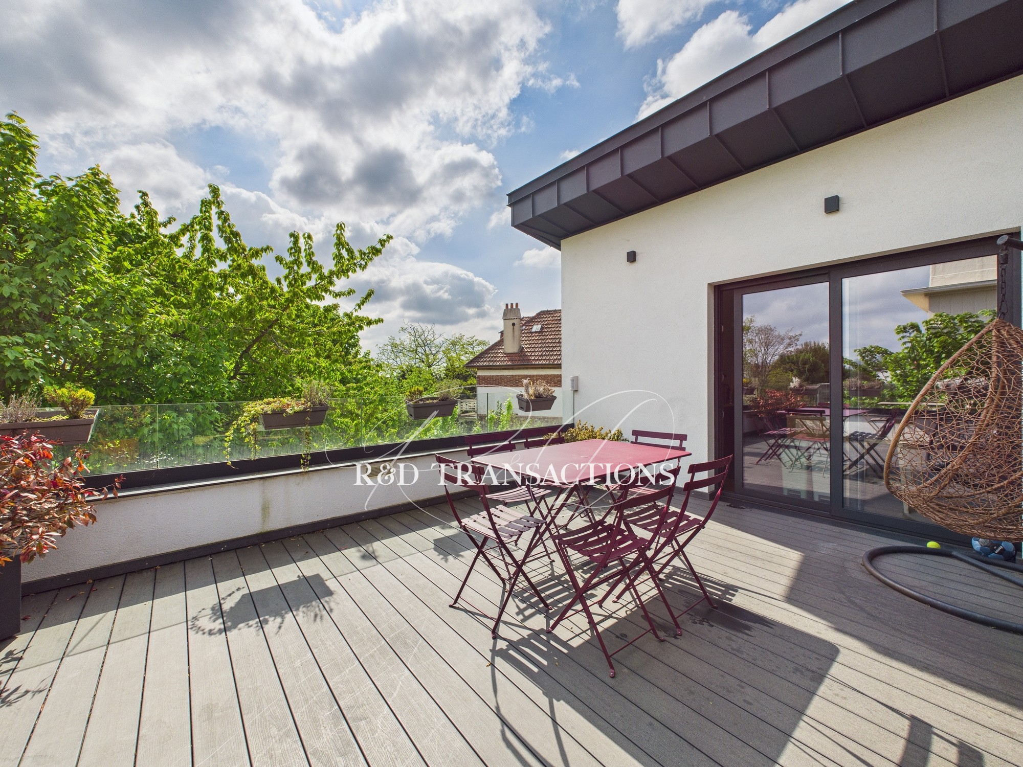 Maison à vendre à Suresnes, 15,63 m², 5 pièces – photo 2 sur 20