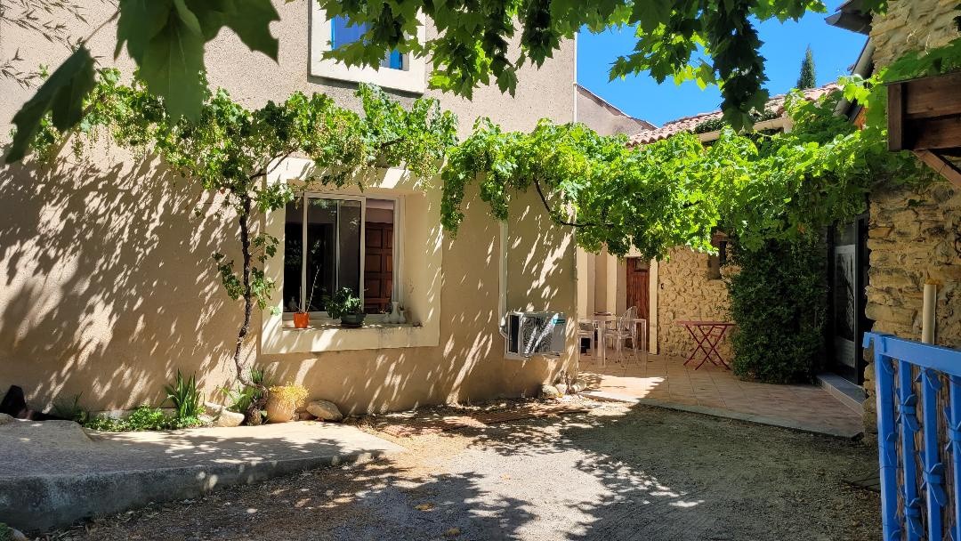 Maison à vendre à Uchaux, 140 m², 5 pièces – photo 1 sur 16