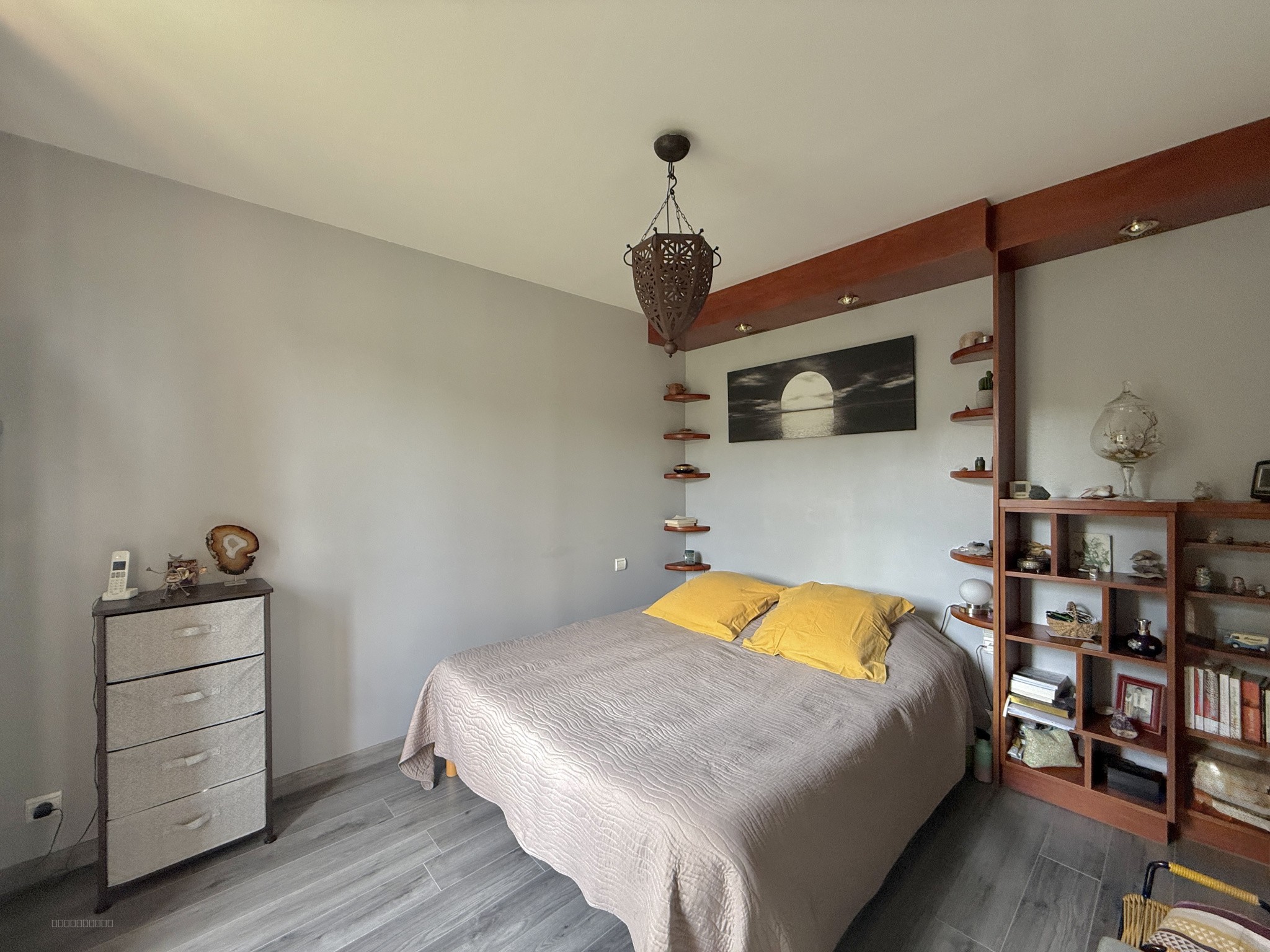 Maison de charme avec dépendance, 245 m2 habitables, terrain de 3897 m2 et quadruple garage   Artannes-sur-Ind — photo 8