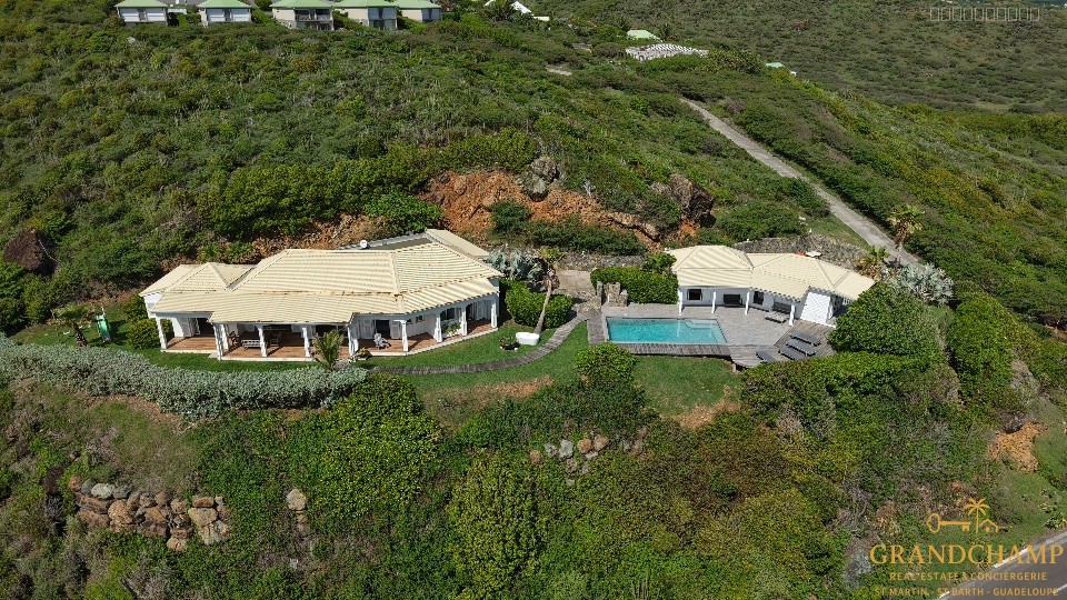 Villa à vendre à Saint martin, 173 m², 6 pièces – photo 1 sur 20