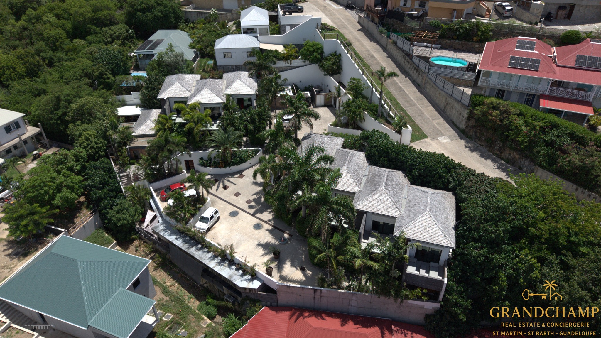 Bien immobilier à vendre à St barthelemy, 537 m², 22 pièces – photo 2 sur 20
