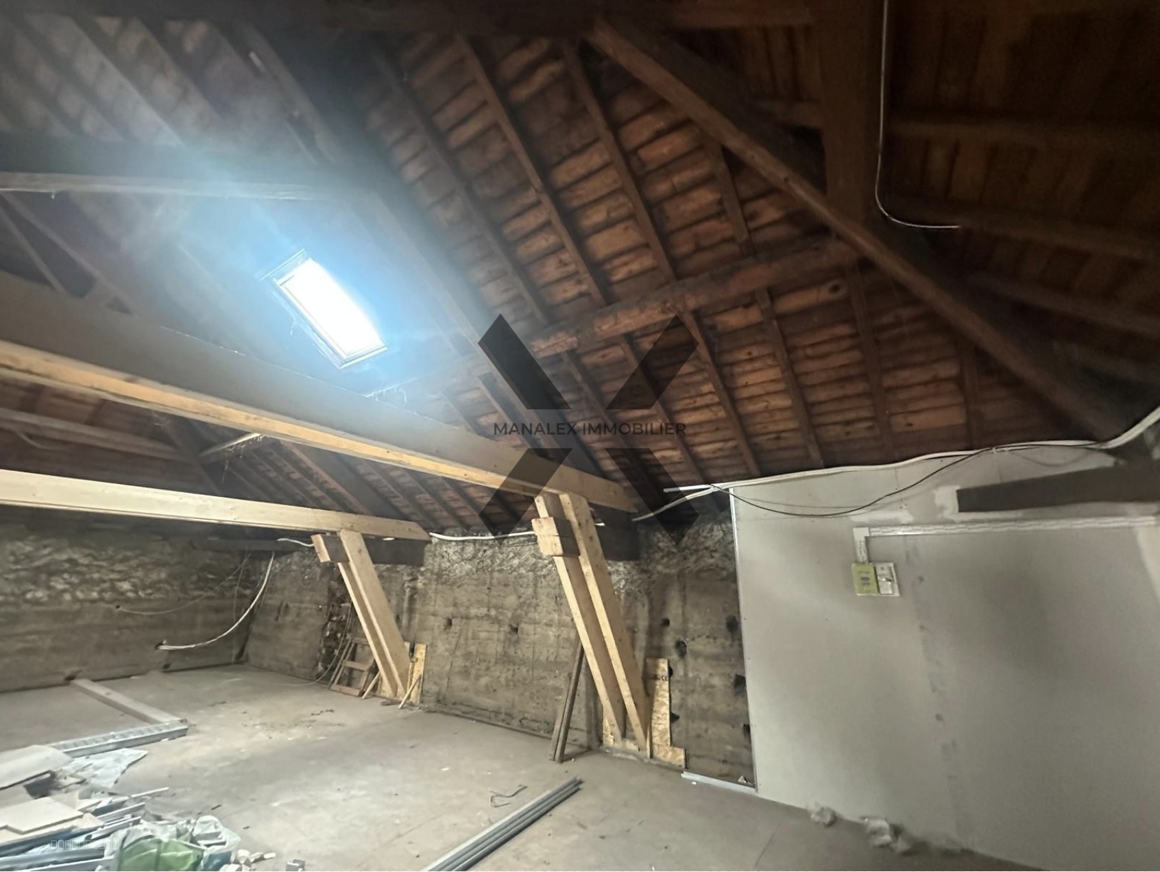 Appartement à vendre à Roanne, 47 m², 1 pièce – photo 2 sur 8