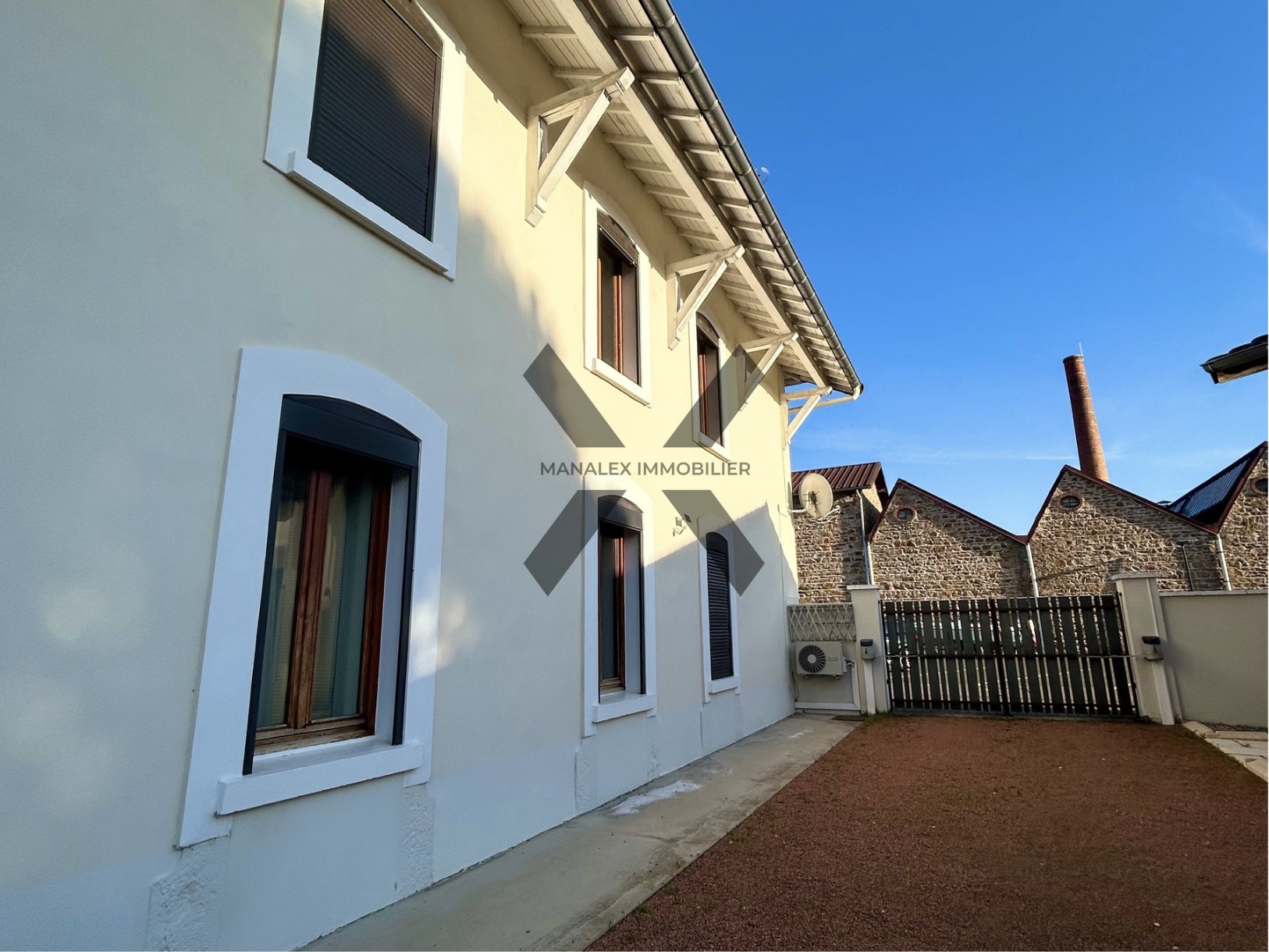 Maison à vendre à Bourg de thizy, 30,62 m², 9 pièces – photo 2 sur 20