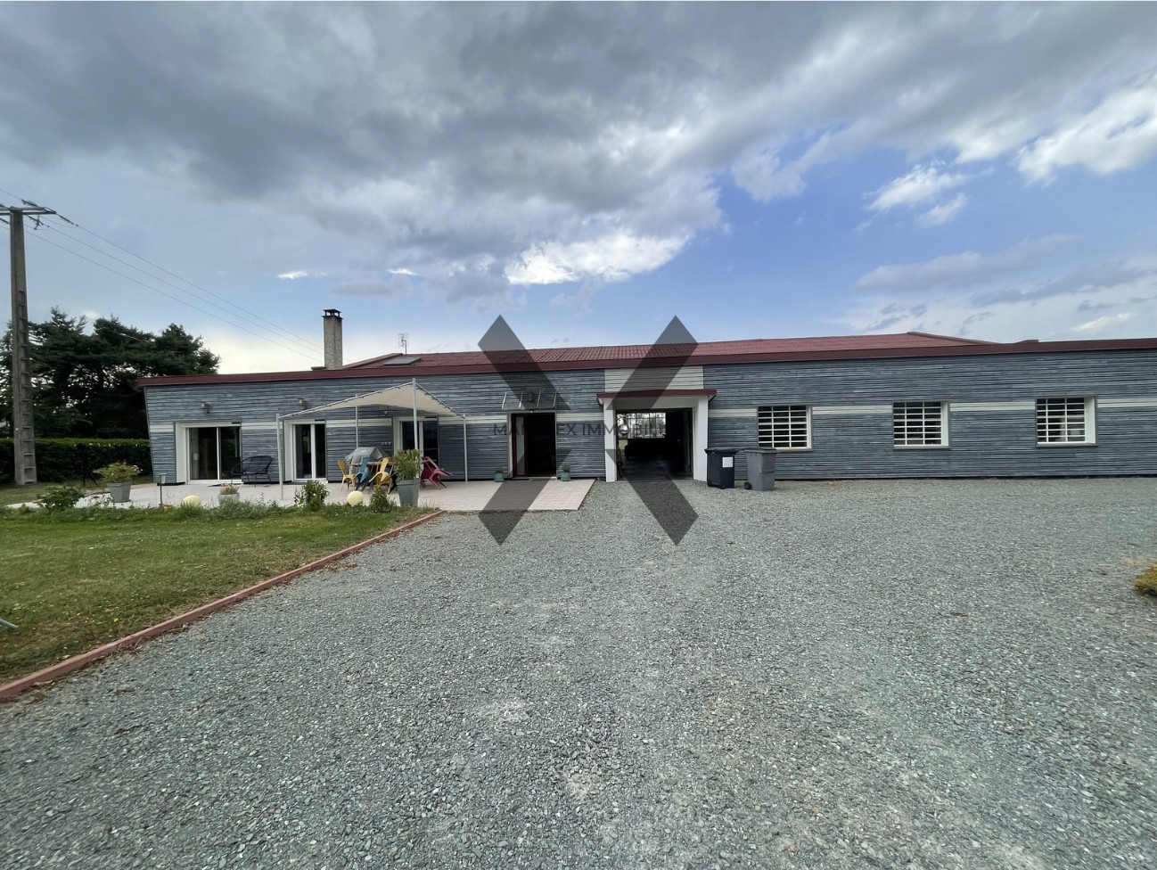 Maison à vendre à St jodard, 200 m², 6 pièces – photo 1 sur 17