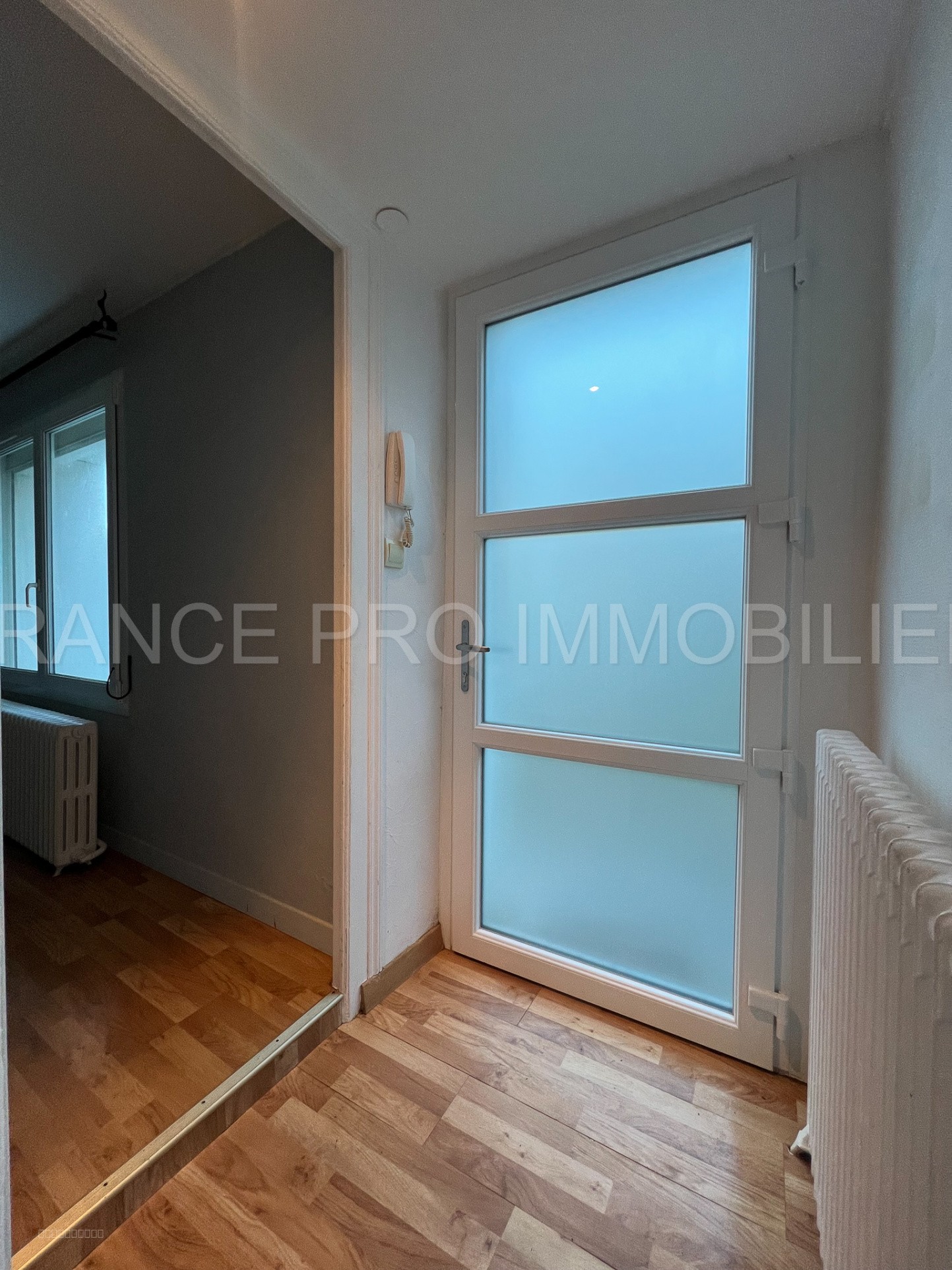 Maison avec cour idéalement située à Tourlaville — photo 6
