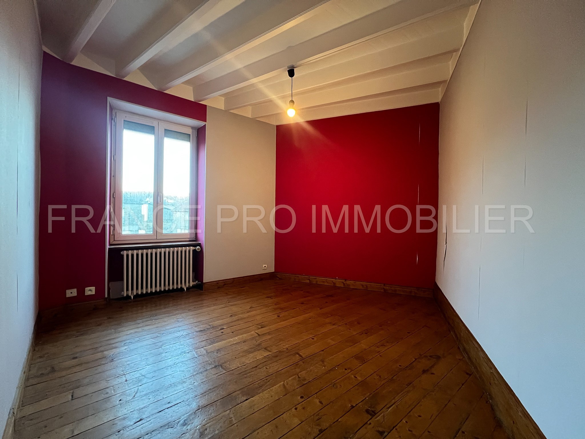 Maison avec cour idéalement située à Tourlaville — photo 7