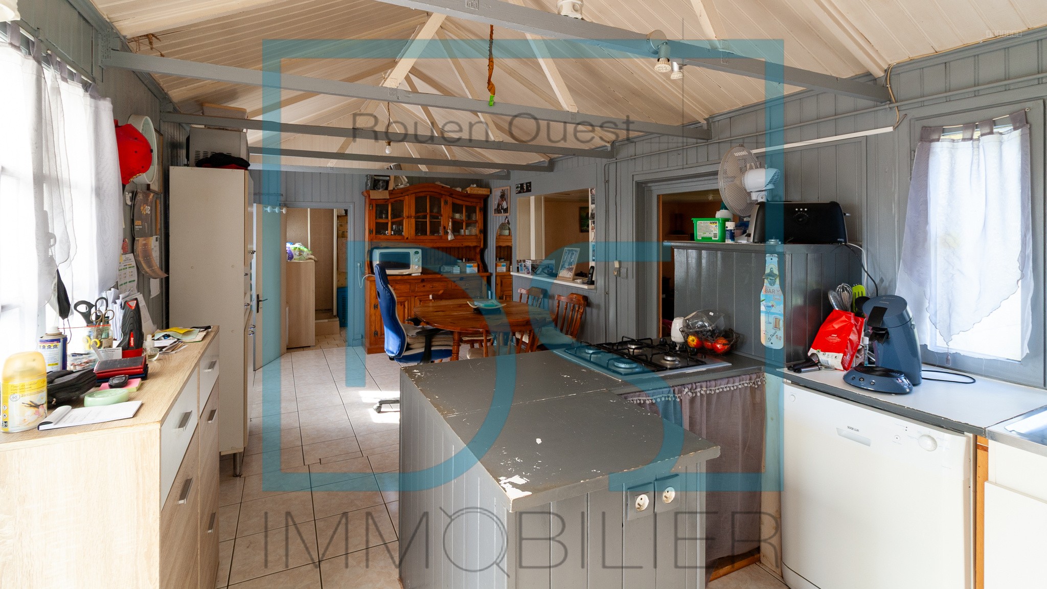 Maison à vendre à Buchy, 900 m², 3 pièces – photo 3 sur 9