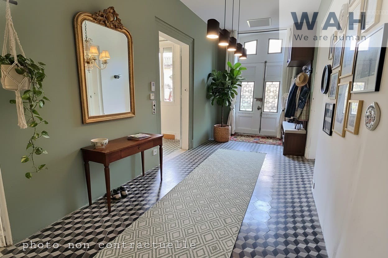 Appartement à vendre à Plaissan, 15 m², 4 pièces – photo 1 sur 15