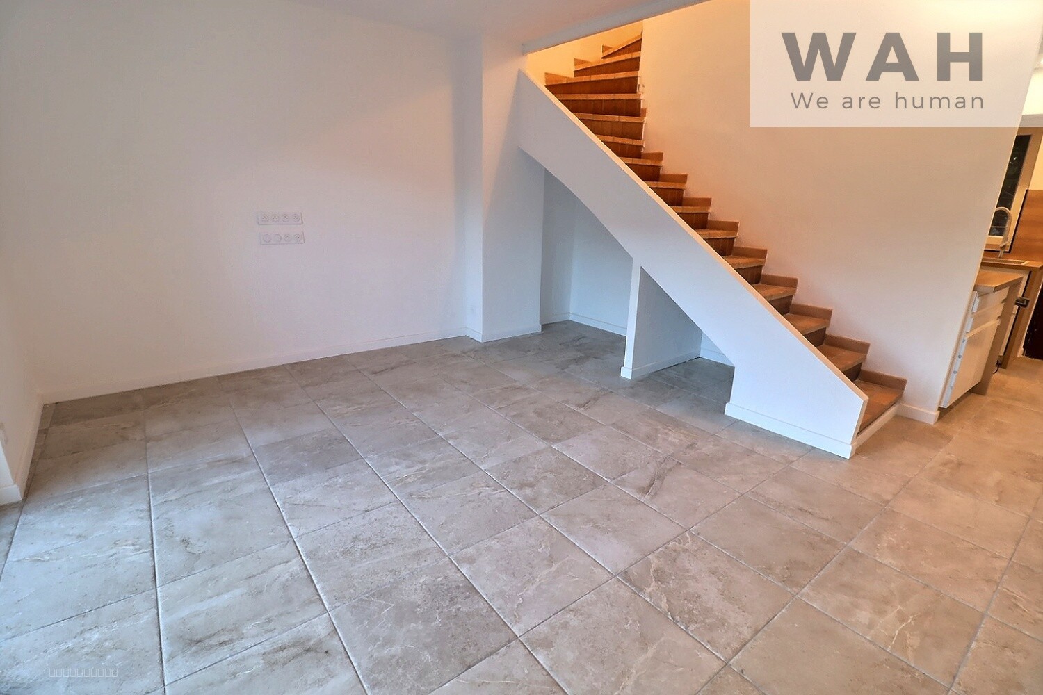 Bien immobilier à vendre à Thezan les beziers, 92 m², 5 pièces – photo 2 sur 12