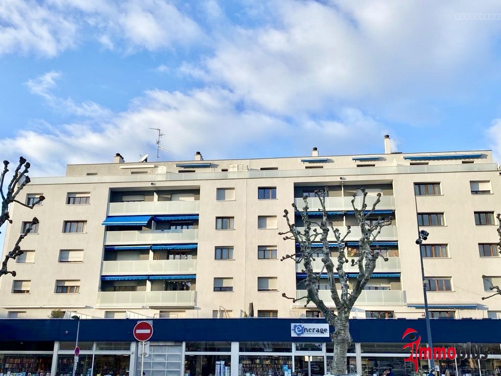Appartement à vendre à St louis, 120 m², 5 pièces – photo 1 sur 11