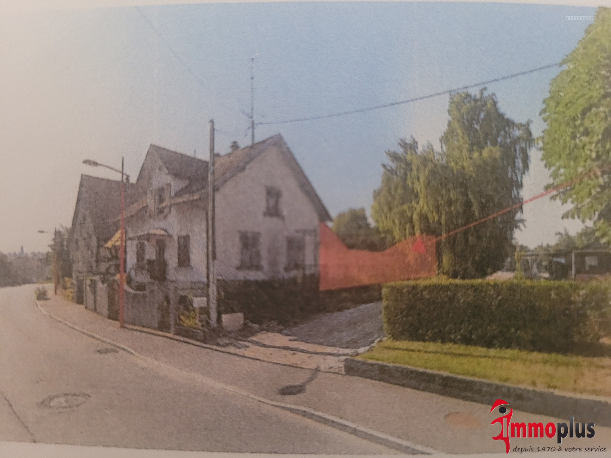 Bien immobilier à vendre à Muespach, 1 685 m² – photo 1 sur 2