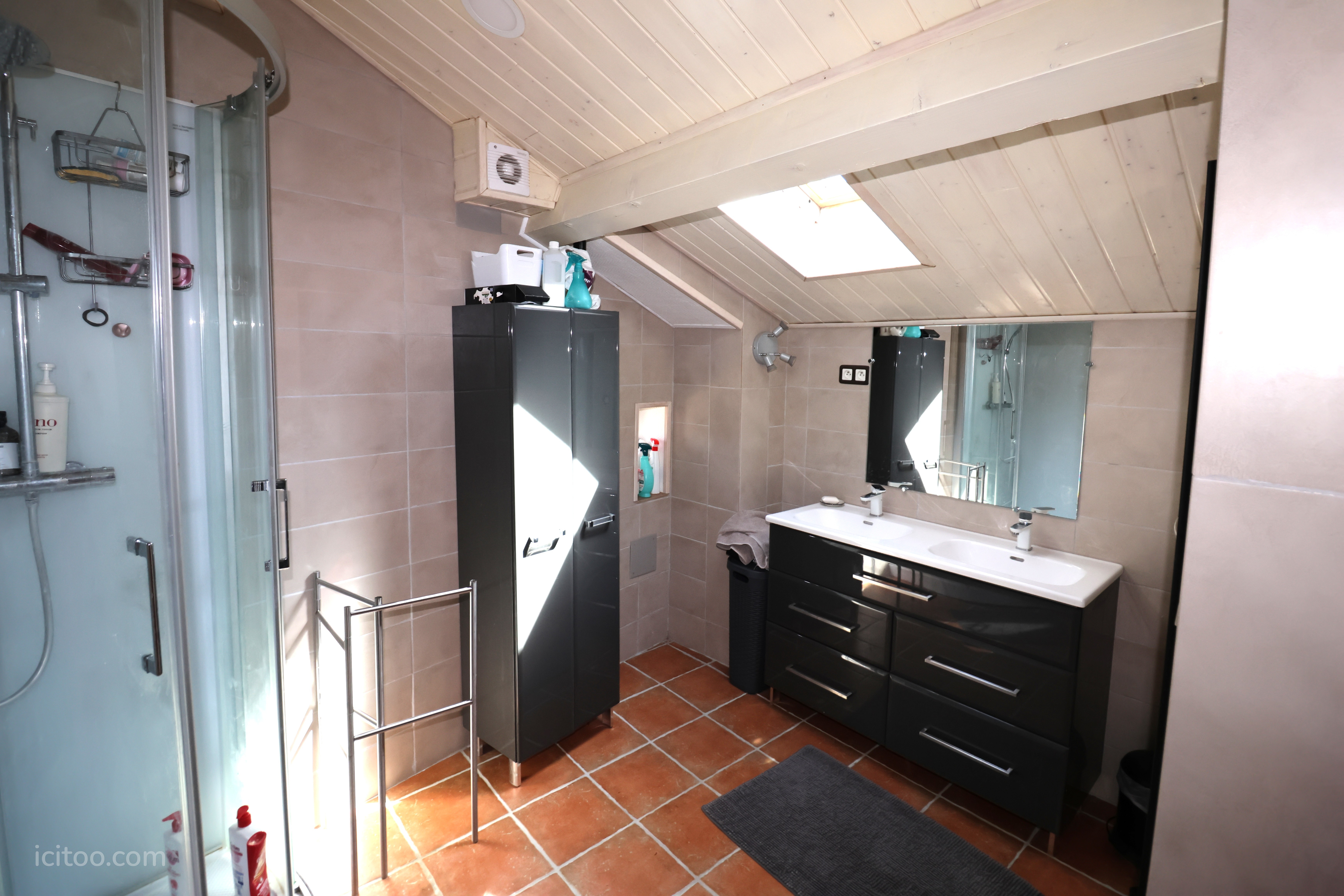 Maison à vendre à Verfeuil, 300 m², 6 pièces – photo 1 sur 7