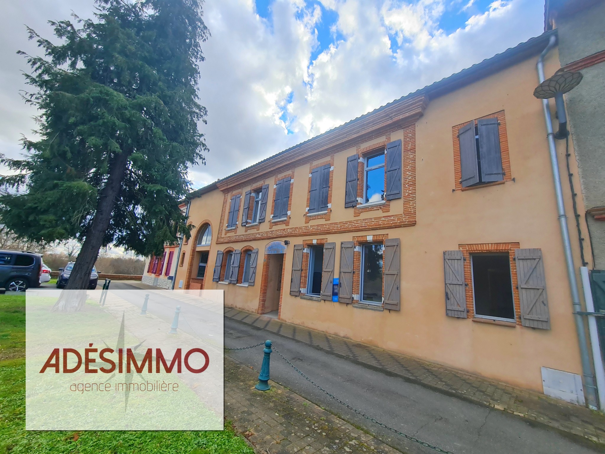 Bien immobilier à vendre à Auterive, 656 m², 14 pièces – photo 2 sur 19