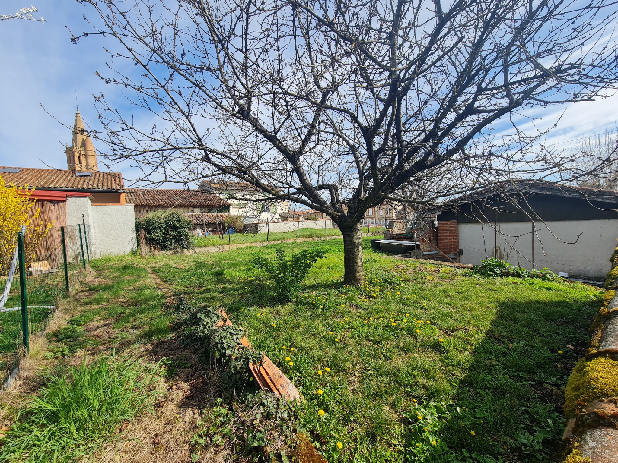 Maison de 97m2 plus combles aménageables avec garage et jardin — photo 13