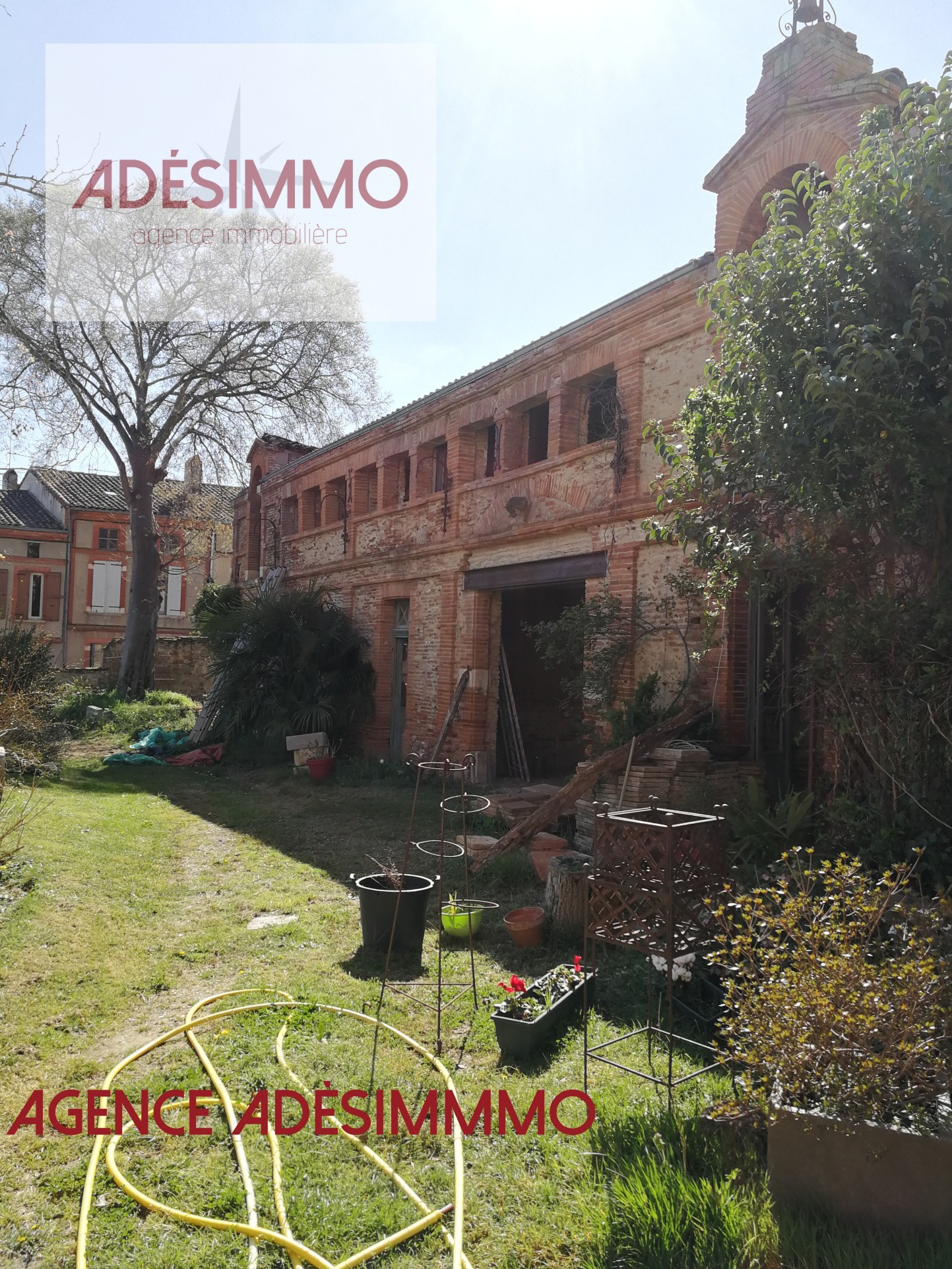 Bien immobilier à vendre à St sulpice sur leze, 800 m², 16 pièces – photo 1 sur 8