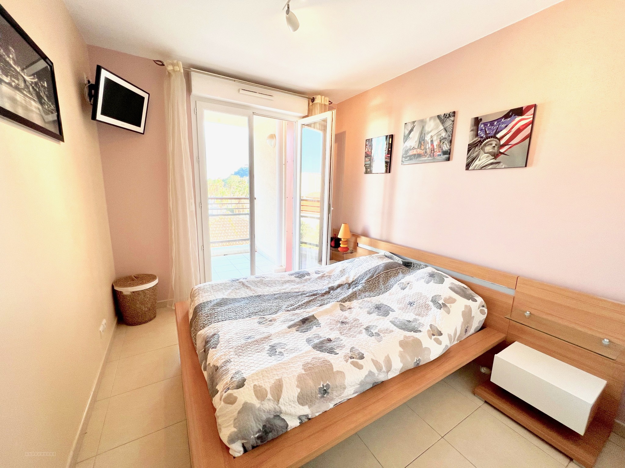 Appartement à vendre à Cavalaire sur mer, 40 m², 2 pièces – photo 2 sur 7