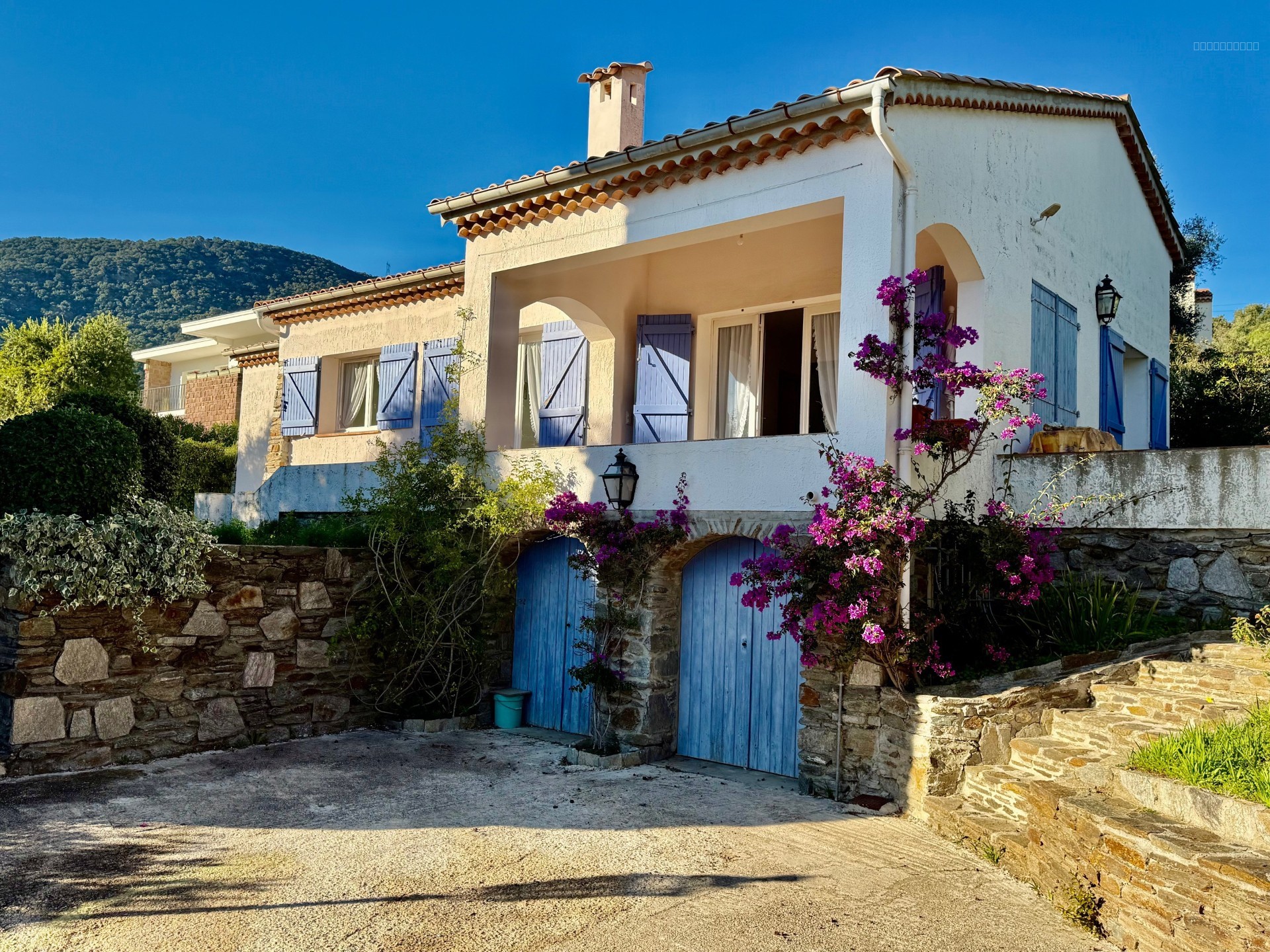 Maison à vendre à Cavalaire sur mer, 75 m², 4 pièces – photo 1 sur 19