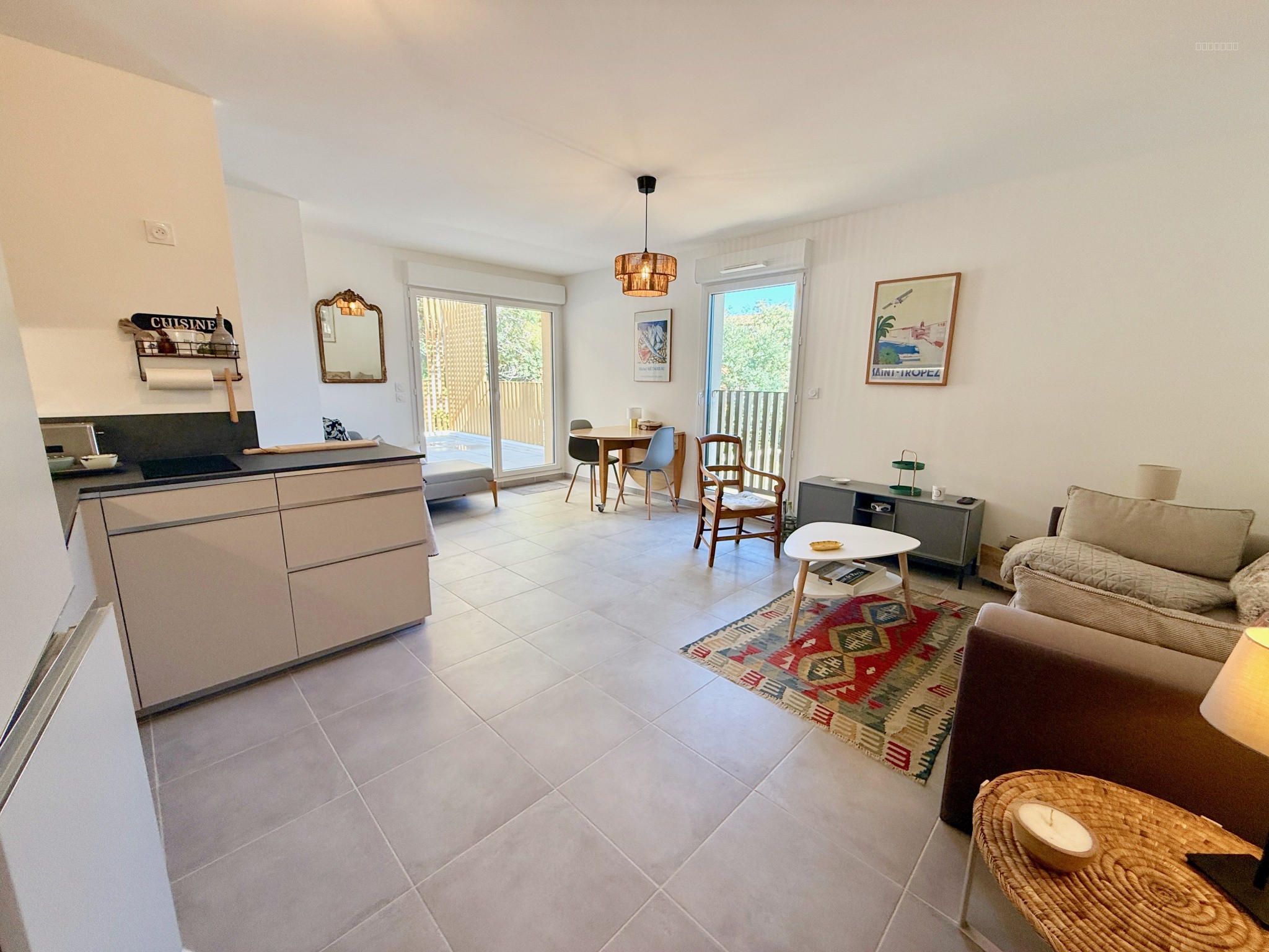 Appartement à vendre à Cavalaire sur mer, 65 m², 3 pièces – photo 1 sur 13