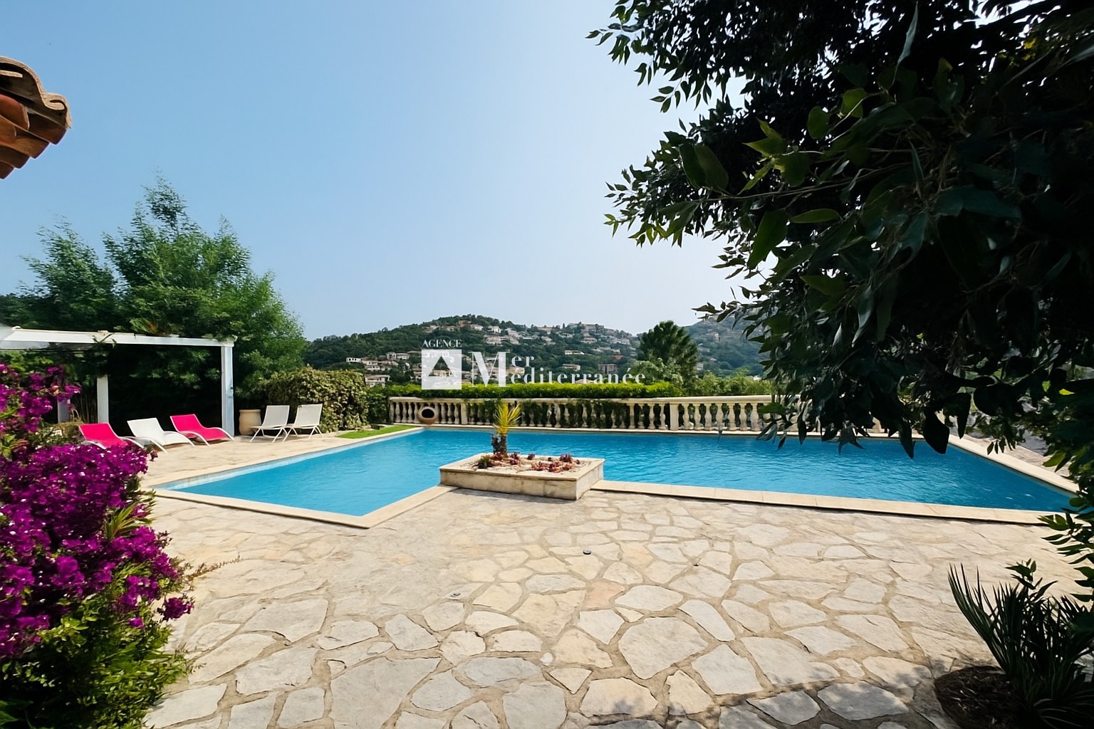 Maison à vendre à Roquebrune sur argens, 150 m², 6 pièces – photo 1 sur 18