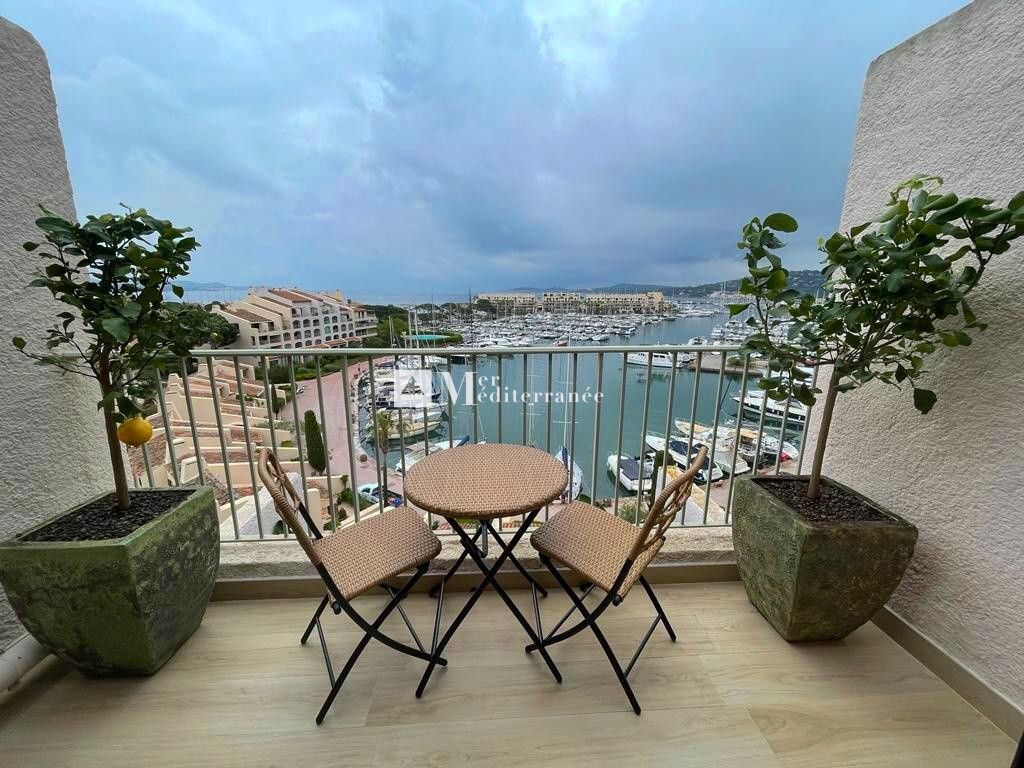 Appartement à vendre à Cogolin, 82 m², 3 pièces – photo 2 sur 15