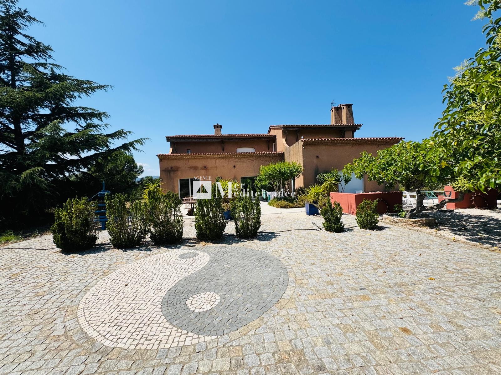 Bien immobilier à vendre à Ste maxime, 484 m², 5 pièces – photo 2 sur 15