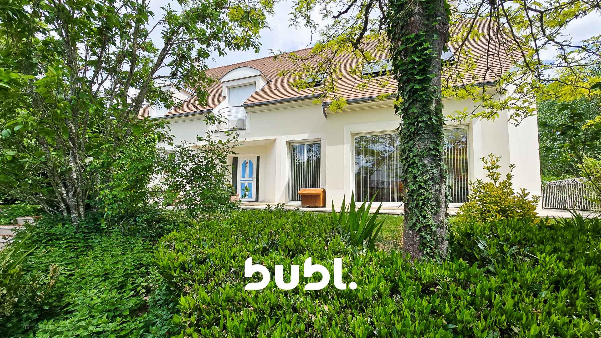 Maison à vendre à Orgeval, 302 m², 12 pièces – photo 1 sur 1