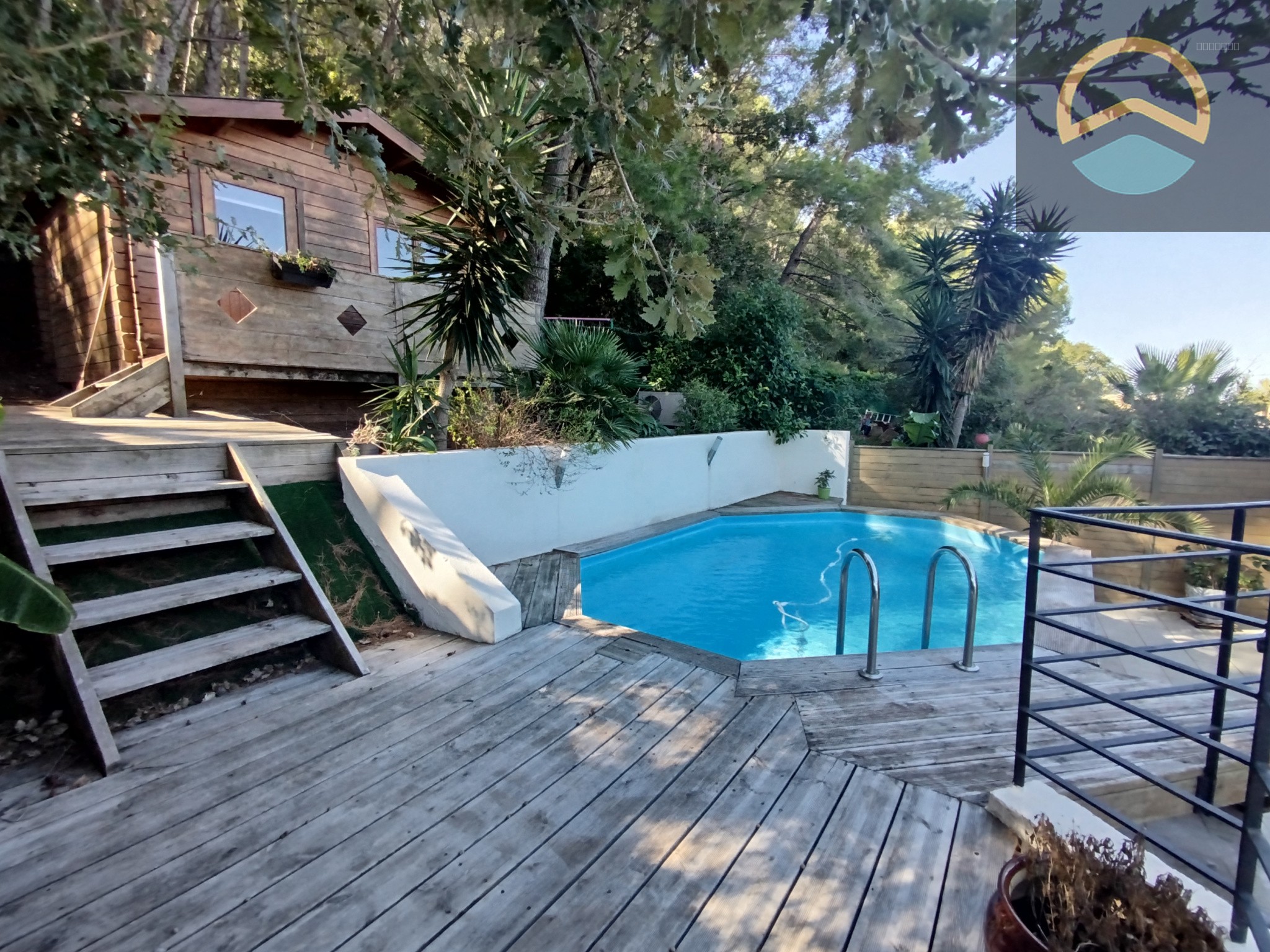 Maison à vendre à La crau, 95 m², 5 pièces – photo 1 sur 10