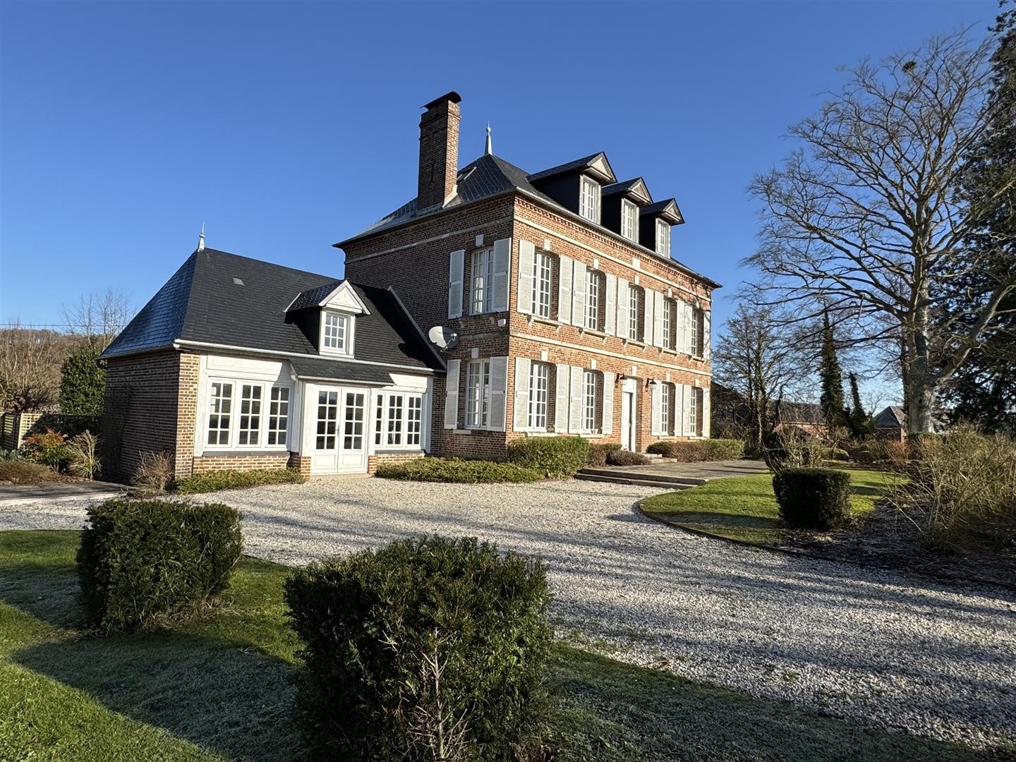 Maison à vendre à Vimoutiers, 212 m², 8 pièces – photo 1 sur 20