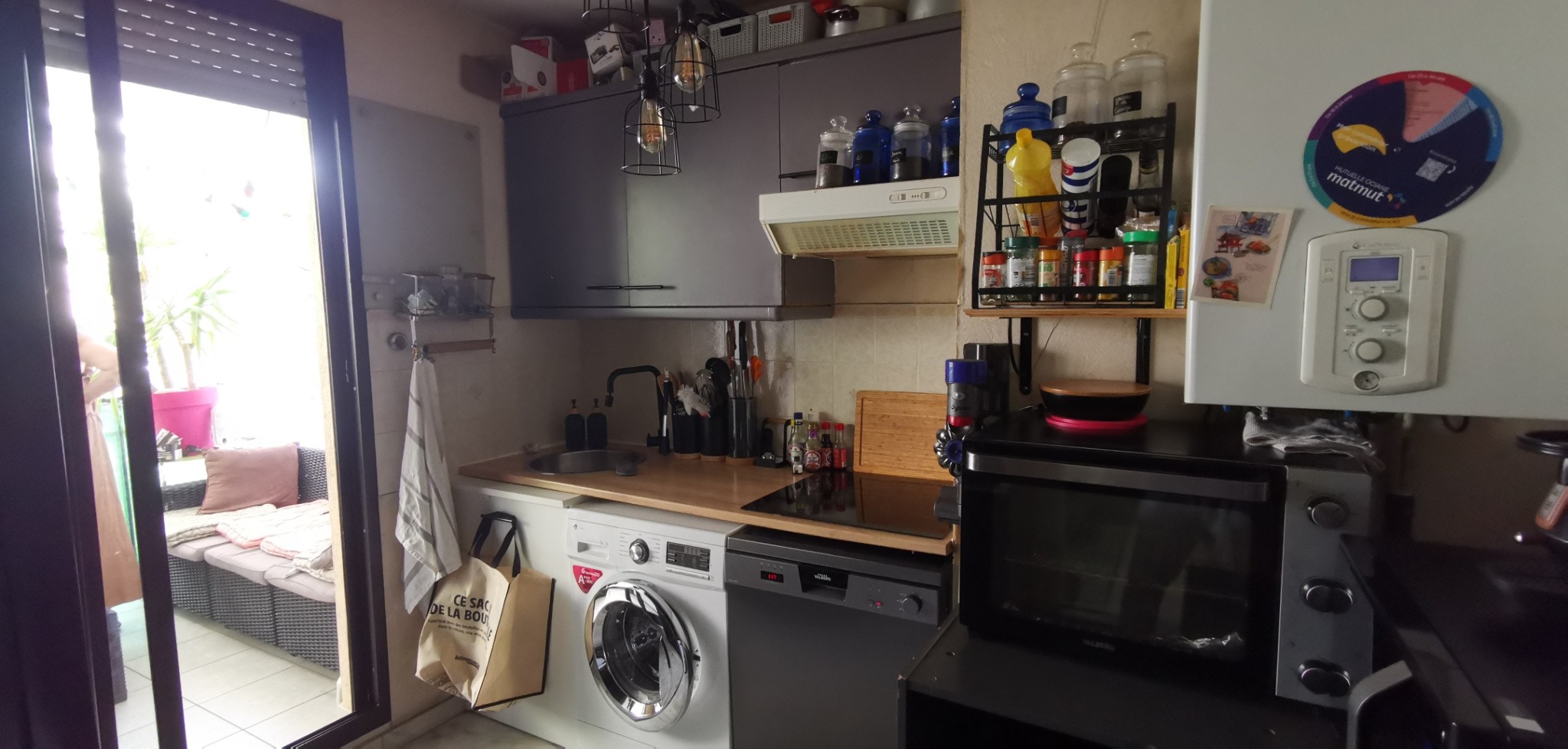 Appartement T2 43m2 avec terrasse et double parking — photo 4