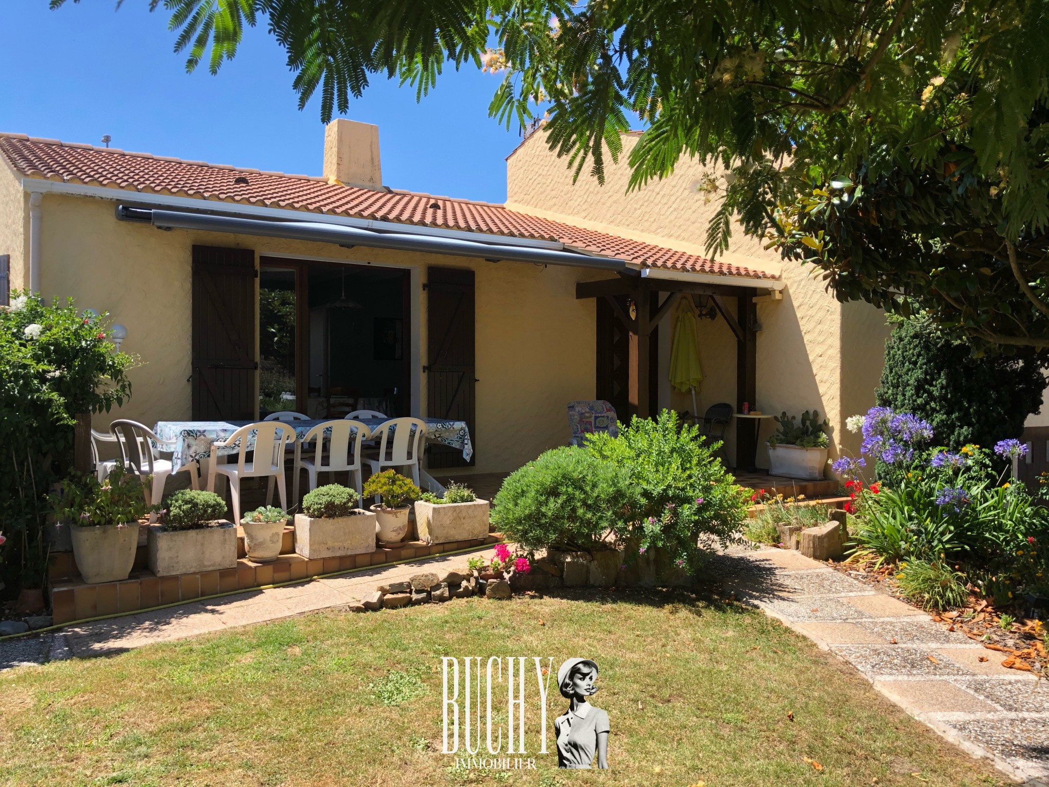 Maison à vendre à Les sables d olonne, 159 m², 7 pièces – photo 1 sur 9