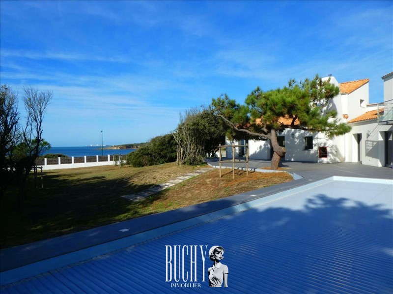 Maison à vendre à Chateau d olonne, 270 m², 8 pièces – photo 1 sur 6
