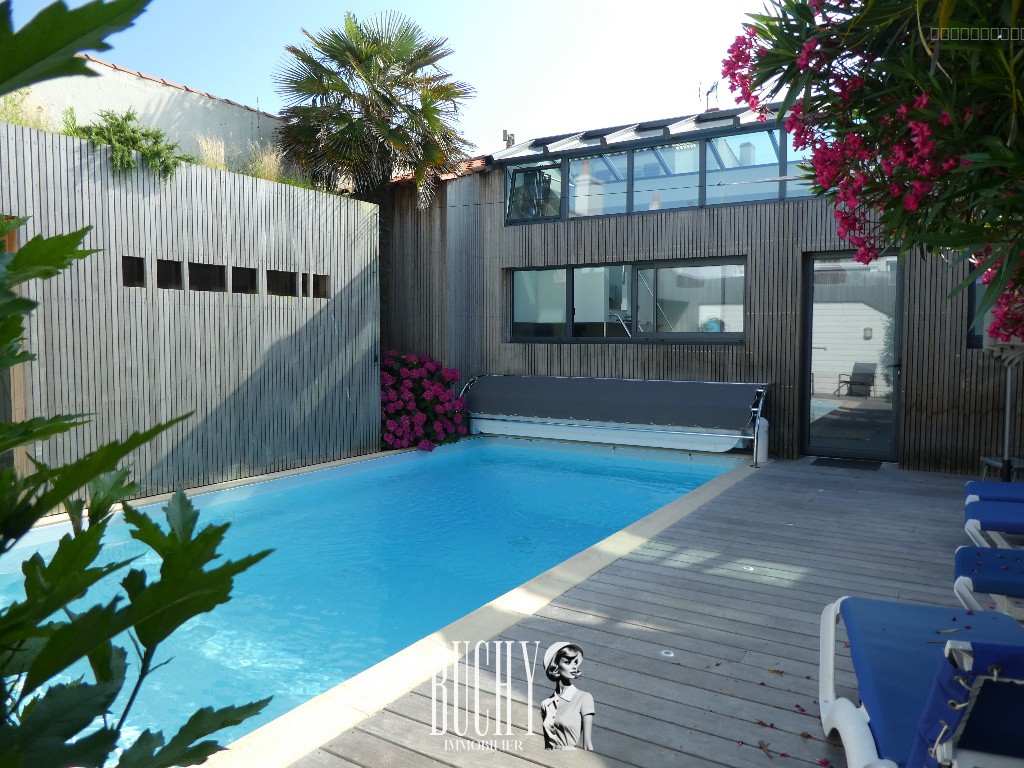 Maison à vendre à Les sables d olonne, 167 m², 5 pièces – photo 1 sur 9
