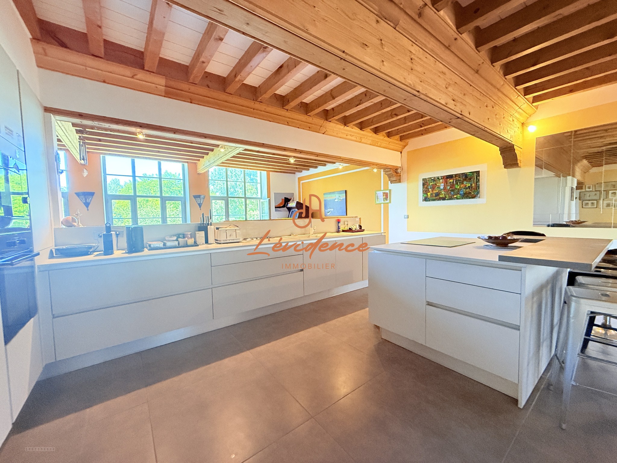 Loft à vendre à Montboucher sur jabron, 110,4 m², 6 pièces – photo 2 sur 17