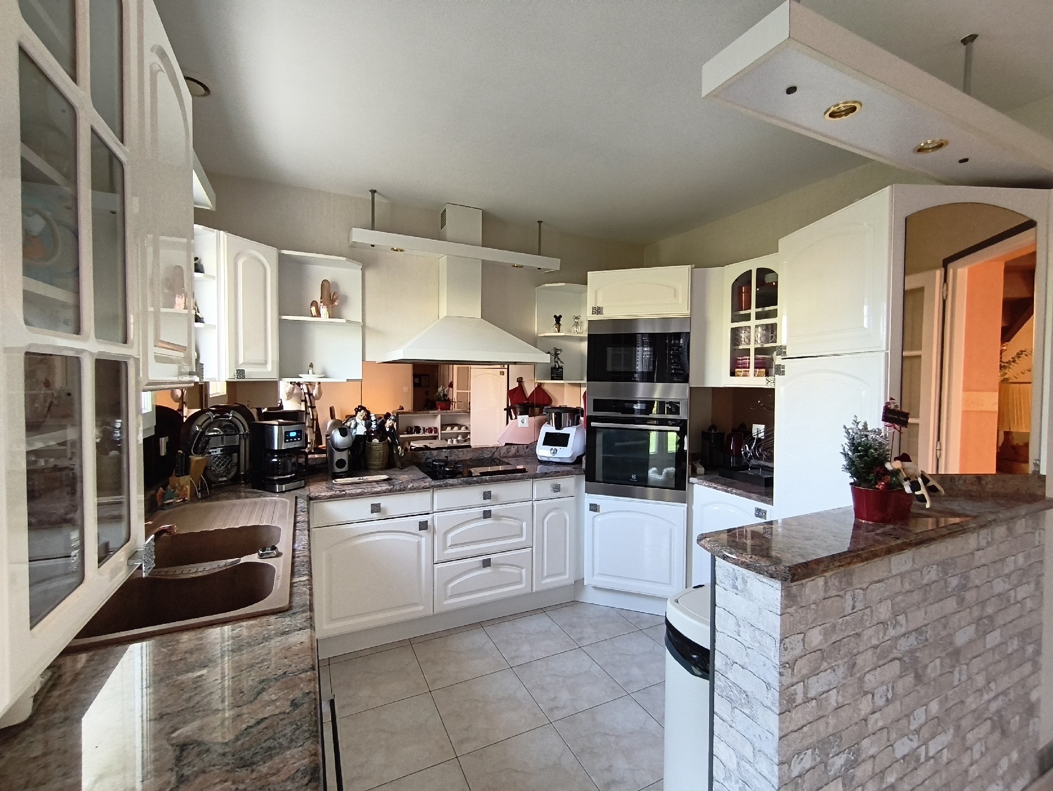 Belle maison avec piscine et grand jardin — photo 4