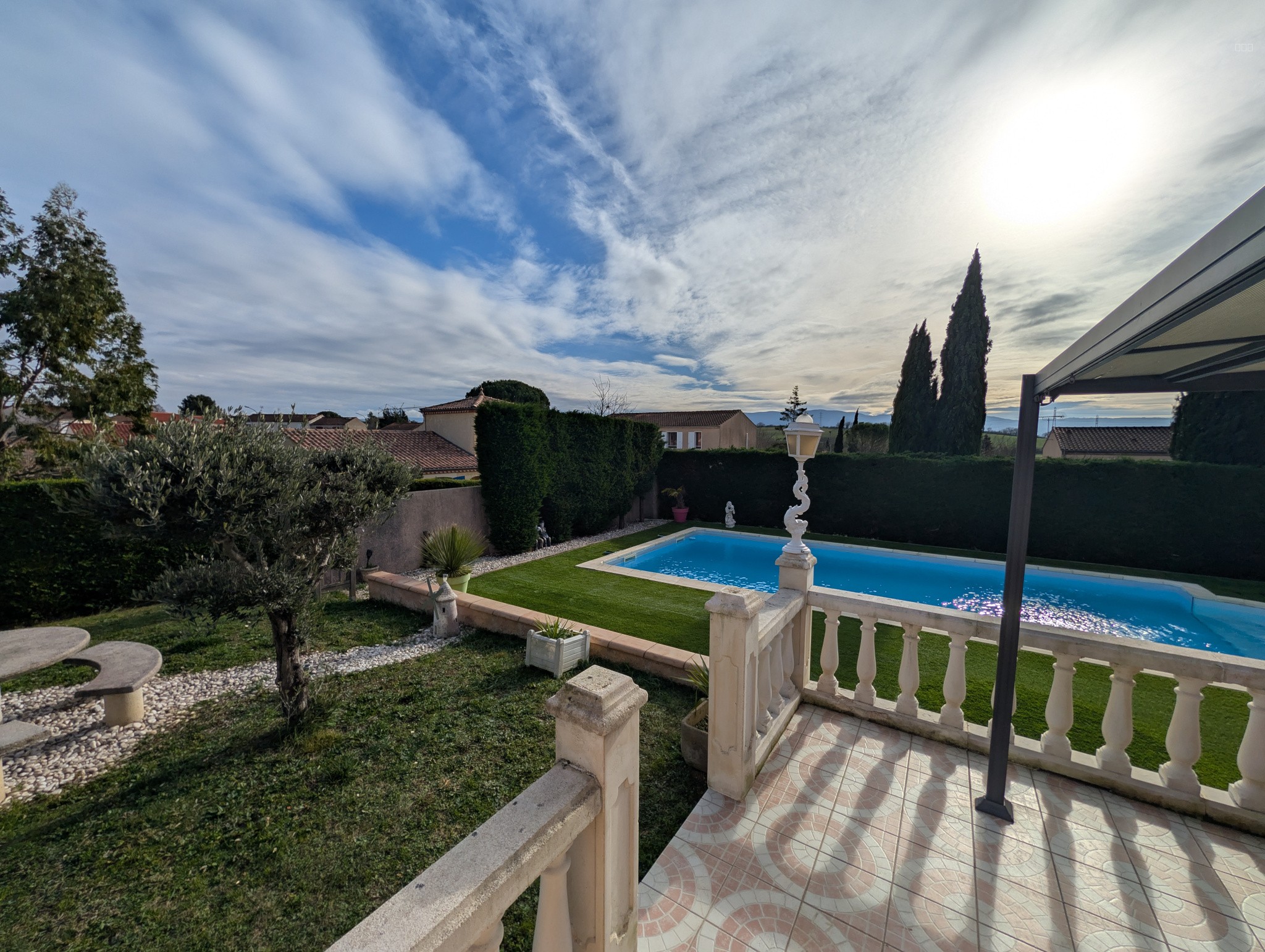 Belle maison avec piscine et grand jardin — photo 3