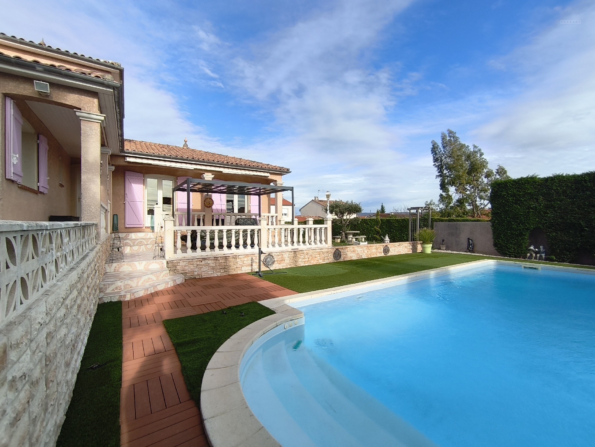 Belle maison avec piscine et grand jardin — photo 1